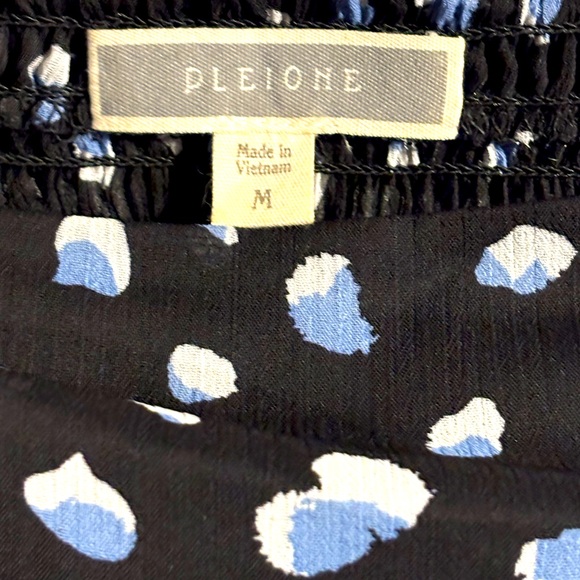 Brand is Pleione , fancy top crop - Picture 4 of 6